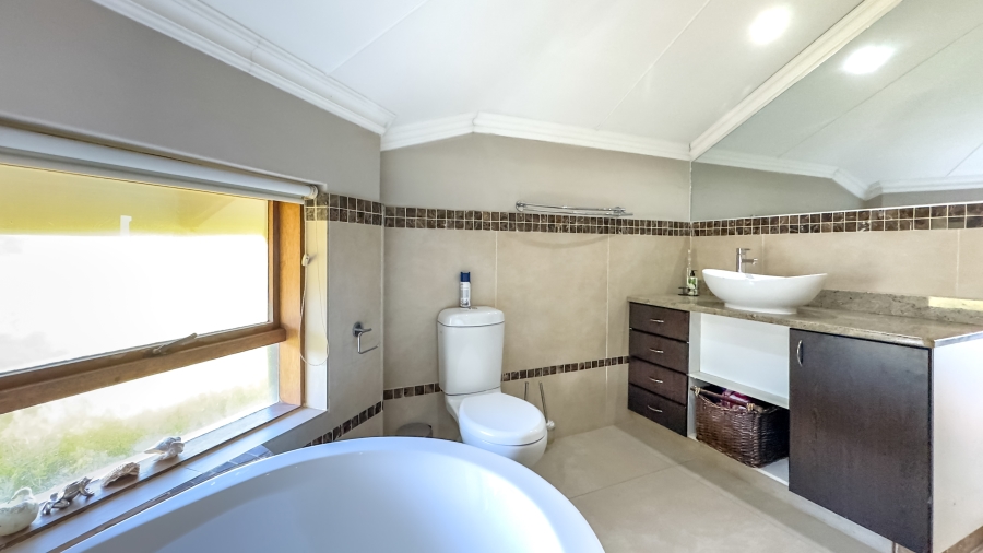 7 Bedroom Property for Sale in Moquini Coastal Estate Western Cape